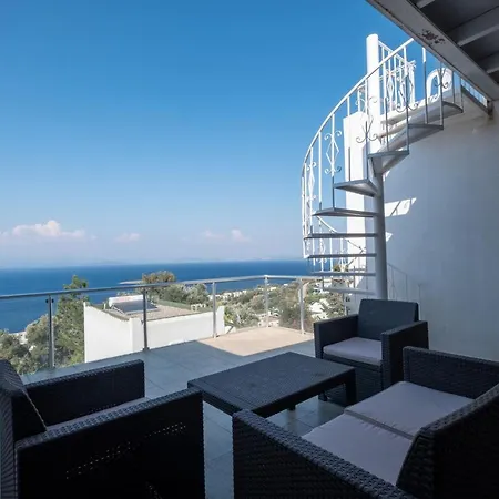 Gorgeous House With Amazing View Near Sea In Bodrum