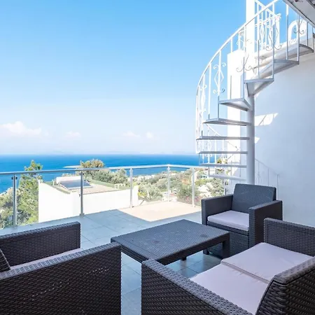 Gorgeous House With Amazing View Near Sea In Bodrum Golturkbuku